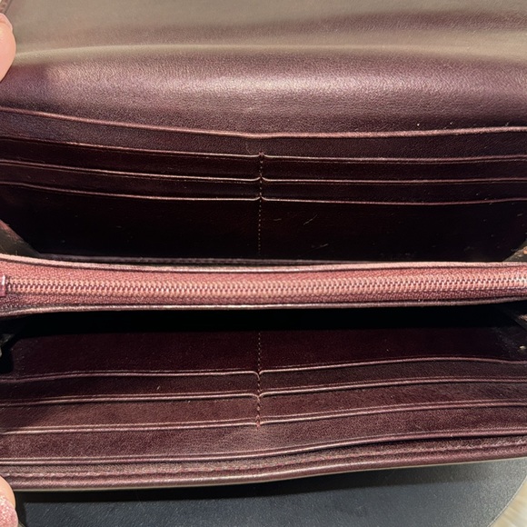 Gucci GG Logo Heart Long Wallet with COA - Picture 9 of 16